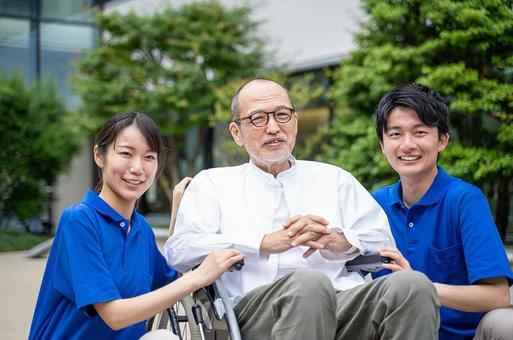 株式会社 フイユ デイサービス桜湯